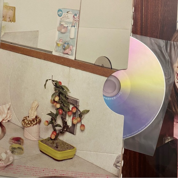 Kyary Pamyu Pamyu Tsukema Tsukeru Limited Edition CD -Japan Import- - Picture 4 of 4